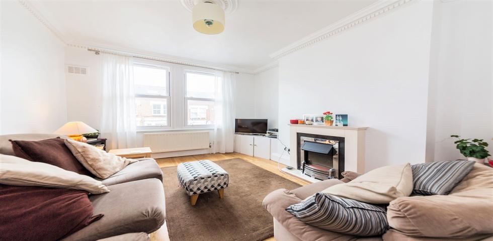 			PRIVATE ROOF TERRACE, 2 Bedroom, 1 bath, 1 reception Flat			 Gascony Avenue, WEST HAMPSTEAD
